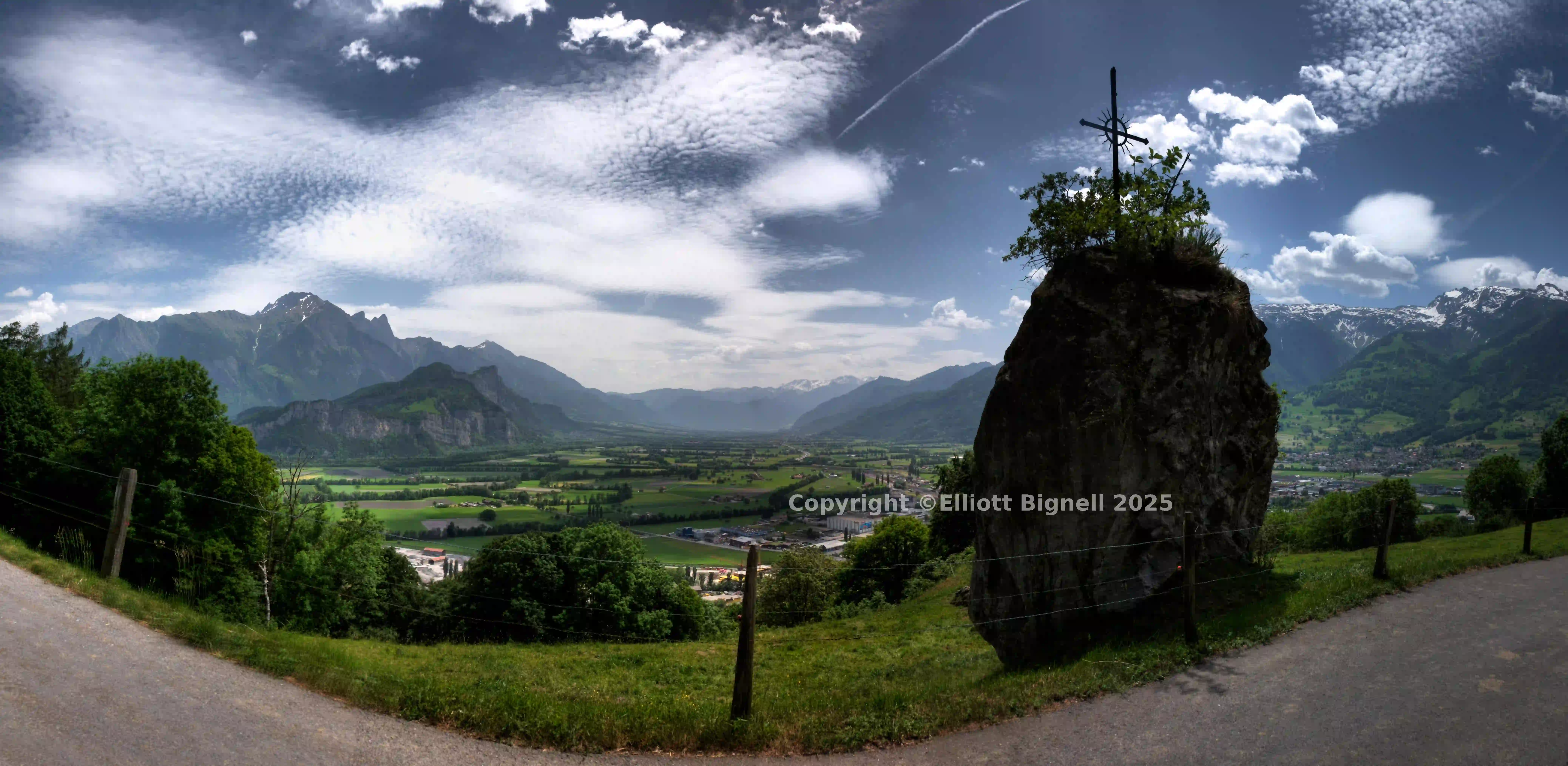 Iron Cross over Rheintal.jpg